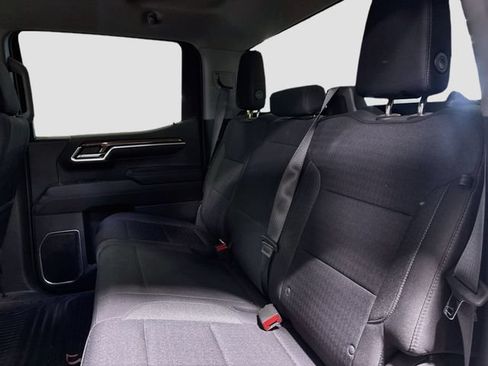 Used 2022 Chevrolet Silverado 1500 LT AWD/4WD image 19