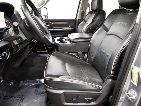 Used 2024 RAM 2500 Laramie AWD/4WD image 14
