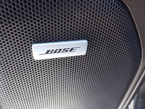 Used 2022 GMC Sierra 1500 SLT w/ SLT Premium Plus Package image 19