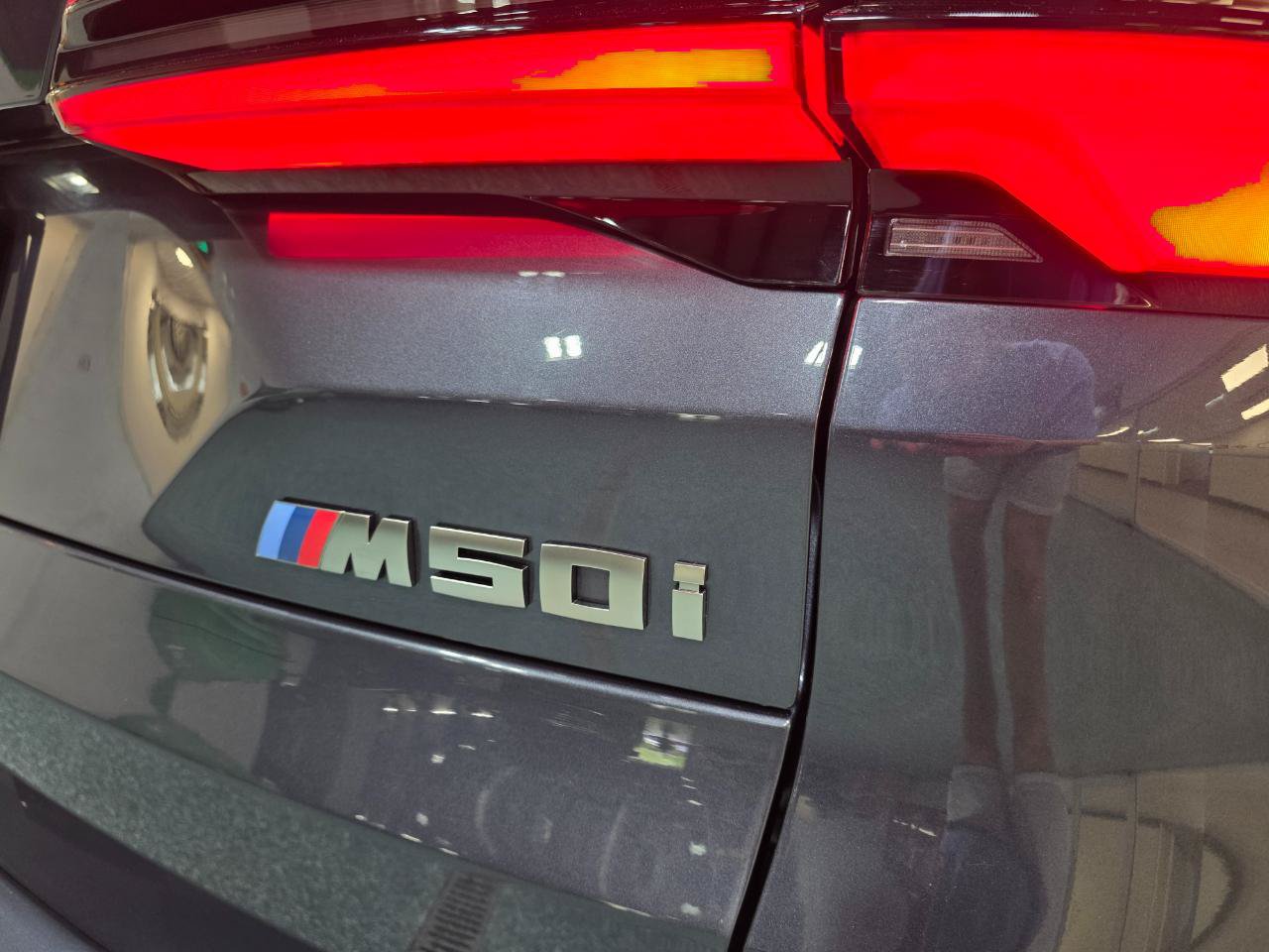 Used 2020 BMW X5 M50i w/ Executive Package AWD/4WD image 8