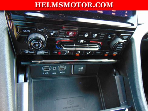 Certified 2024 Jeep Grand Cherokee L Limited w/ Luxury Tech Group II image 23