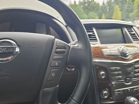 Used 2020 Nissan Armada SL w/ Premium Package AWD/4WD image 32