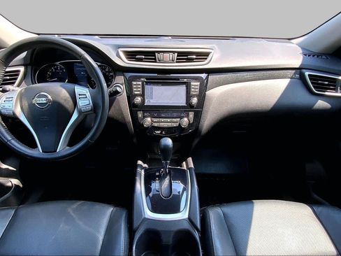Used 2015 Nissan Rogue SL AWD/4WD image 16