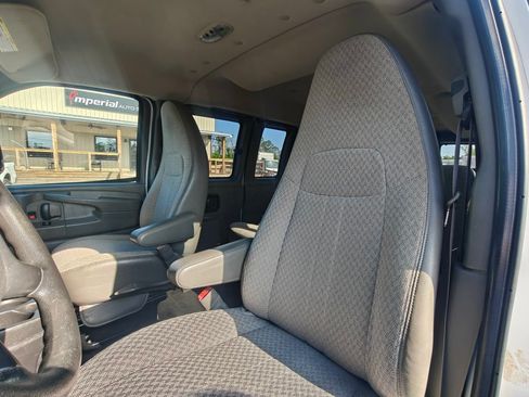 Used 2014 Chevrolet Express 3500 LT w/ LT Preferred Equipment Group RWD image 19