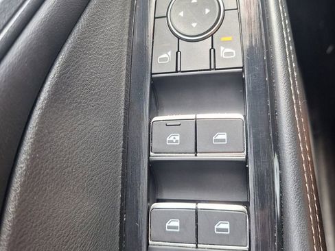 Used 2024 Nissan Rogue SL FWD image 20