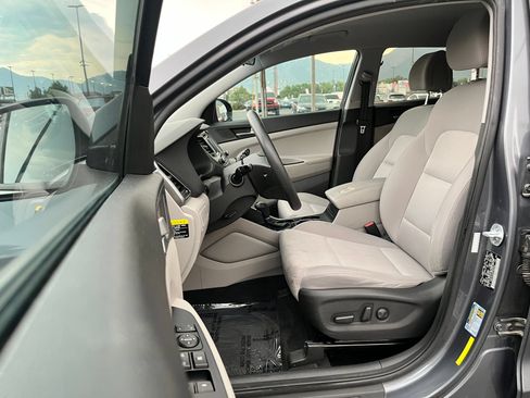 Used 2017 Hyundai Tucson SE w/ SE Popular Package 02 AWD/4WD image 12