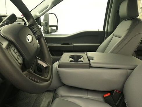 New 2026 Ford F250 XL AWD/4WD image 24