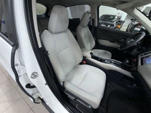 Used 2020 Honda HR-V EX image 15
