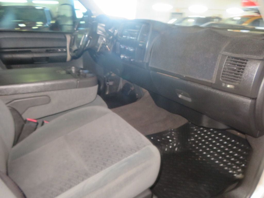 Used 2008 Chevrolet Silverado 3500 LT w/ EZ-Lift Tailgate Package RWD image 33