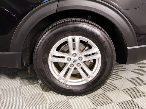 Used 2023 Ford Explorer XLT w/ Equipment Group 202A image 19