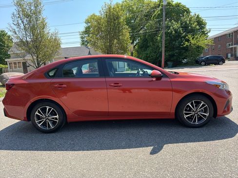 Certified 2023 Kia Forte LXS FWD image 7