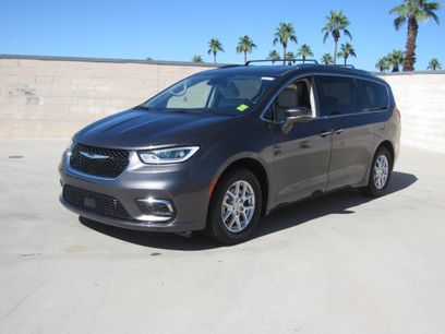 Used 2021 Chrysler Pacifica Touring-L