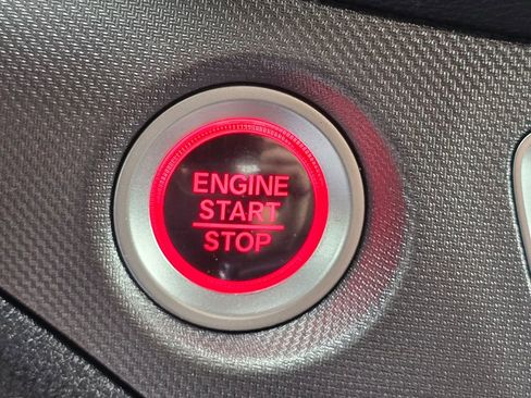 Used 2025 Honda Ridgeline Sport image 32