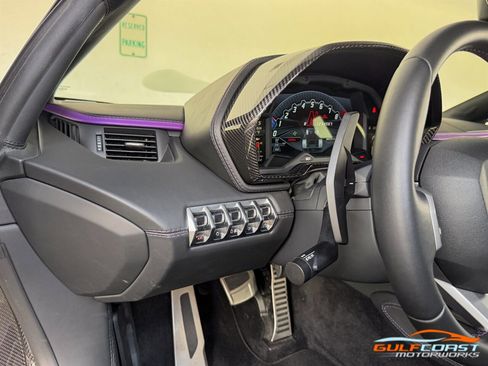 Used 2018 Lamborghini Aventador S AWD/4WD image 32