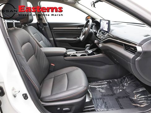Used 2024 Nissan Altima 2.0 SR FWD image 21