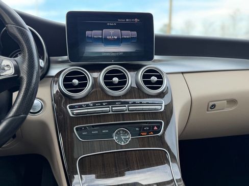 Used 2016 Mercedes-Benz C 300 4MATIC Sedan image 16