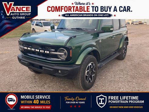Used 2023 Ford Bronco Outer Banks AWD/4WD image 1