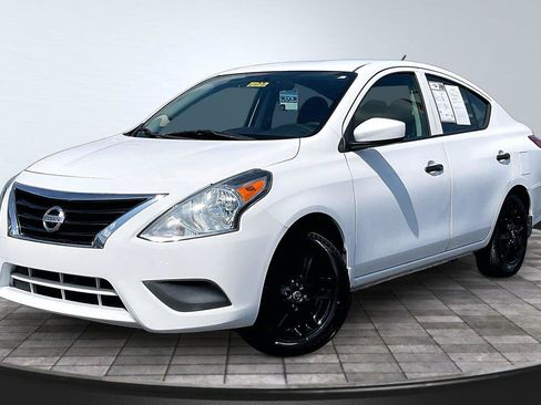 Used 2019 Nissan Versa S Plus FWD image 13