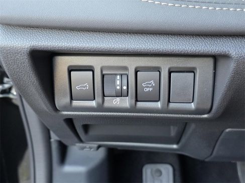 Used 2025 Subaru Outback Limited w/ Popular Package #2 image 27