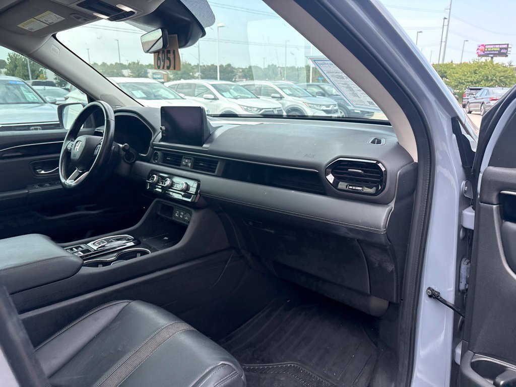 Certified 2024 Honda Pilot Touring image 26