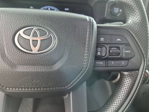 Used 2025 Toyota Tacoma SR5 RWD image 15