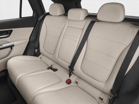 Certified 2026 Mercedes-Benz GLC 300 image 9