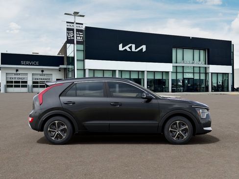 New 2026 Kia Niro EX FWD image 8
