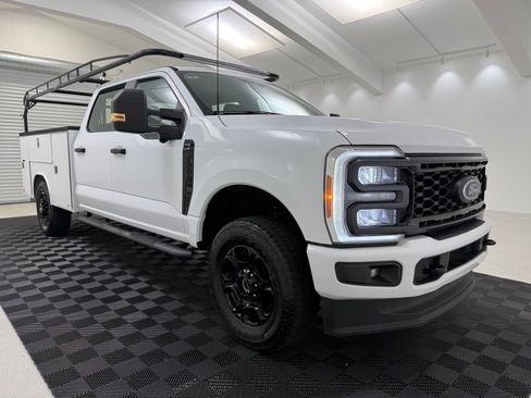 Used 2023 Ford F250 XL w/ STX Appearance Package AWD/4WD image 5