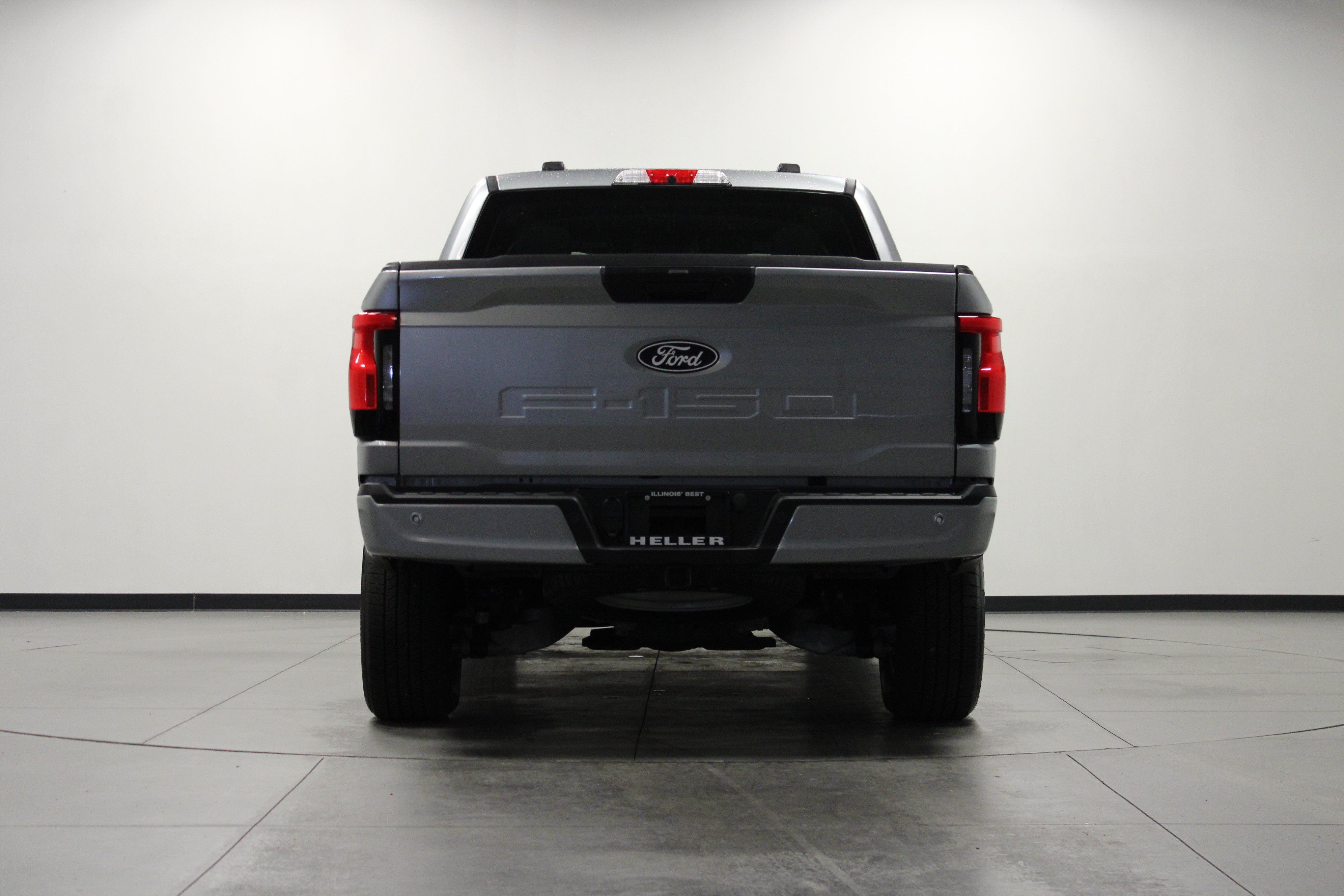 Used 2025 Ford F150 Lightning Flash AWD/4WD image 5