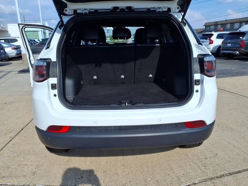 Used 2025 Jeep Compass Limited AWD/4WD image 22