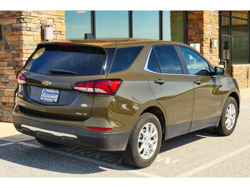 Used 2024 Chevrolet Equinox LT w/ LPO, Floor Liner Package AWD/4WD image 3