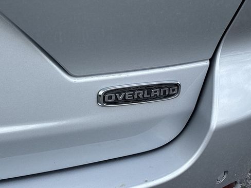 Used 2022 Jeep Grand Cherokee Overland w/ Adv Protech Group III AWD/4WD image 5