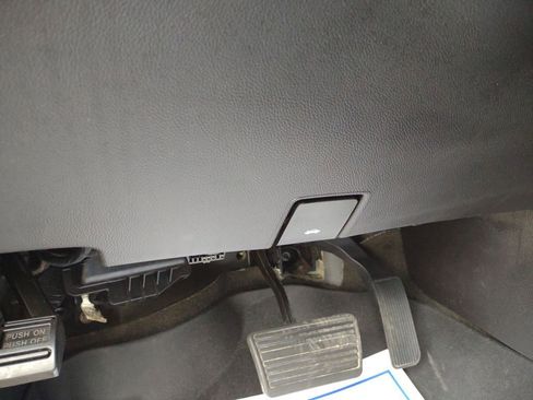Used 2017 Chevrolet Suburban LT AWD/4WD image 41