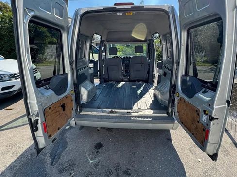 Used 2010 Ford Transit Connect XLT image 6