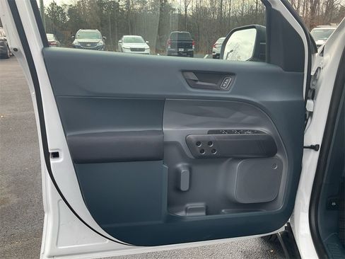 New 2025 Ford Maverick XL w/ Equipment Group 102A image 17