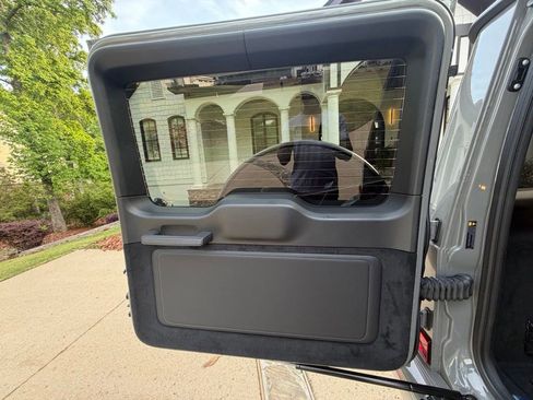 Used 2024 Mercedes-Benz G 63 AMG 4MATIC image 19