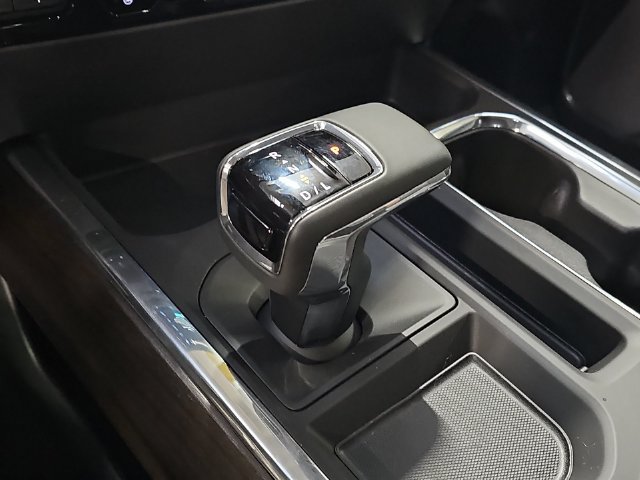 Used 2026 Chevrolet Silverado 1500 High Country AWD/4WD image 18