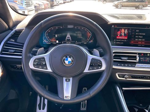 Used 2022 BMW X6 xDrive40i w/ Executive Package image 6