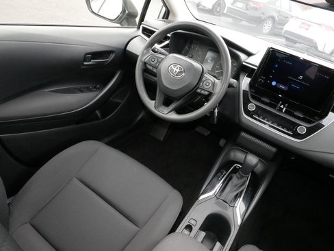 Certified 2024 Toyota Corolla LE image 9