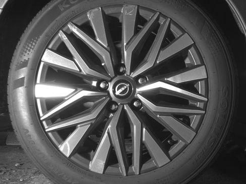 Used 2025 Nissan Altima 2.5 SV FWD image 15