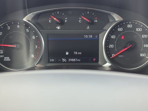 Used 2025 Chevrolet Blazer LT FWD image 12