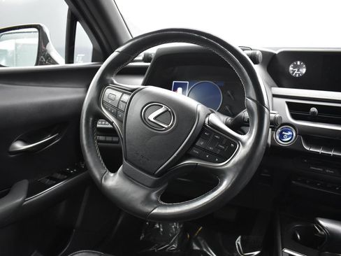 Used 2020 Lexus UX 250h w/ Premium Package image 17