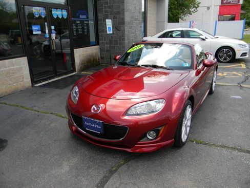 Used 2010 MAZDA MX-5 Miata Grand Touring w/ Premium Pkg RWD image 4