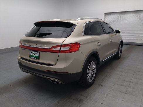 Used 2017 Lincoln MKX Select w/ Select Plus Package FWD image 9