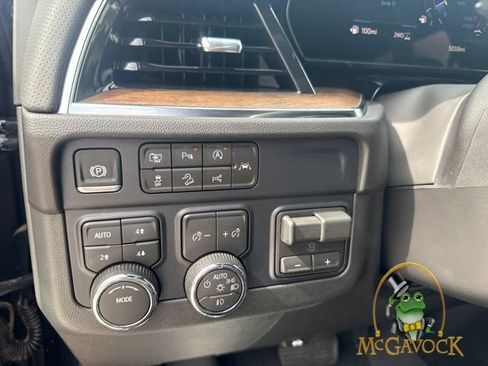 Used 2026 Chevrolet Tahoe High Country w/ Sun And Tow Package AWD/4WD image 24