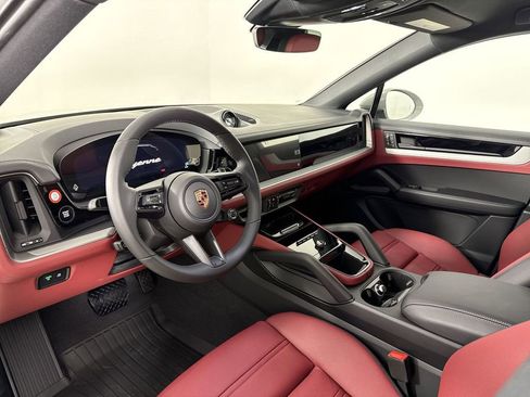 New 2026 Porsche Cayenne Coupe AWD/4WD image 4
