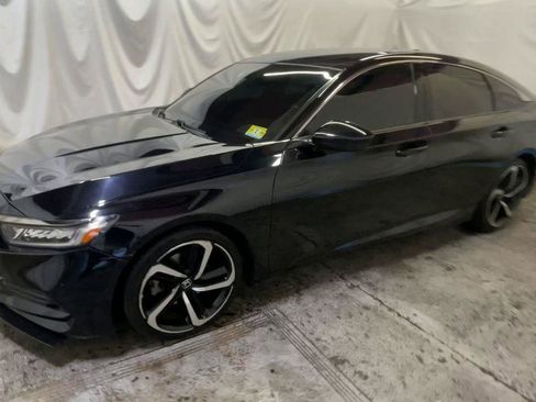 Used 2019 Honda Accord Sport image 4
