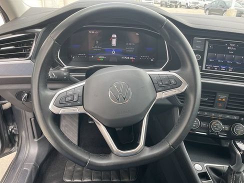 Used 2024 Volkswagen Jetta SE FWD image 14
