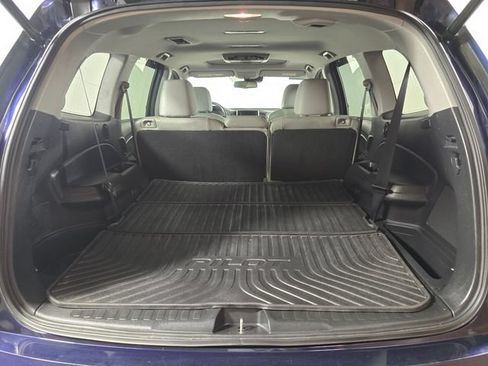 Used 2018 Honda Pilot Touring image 14