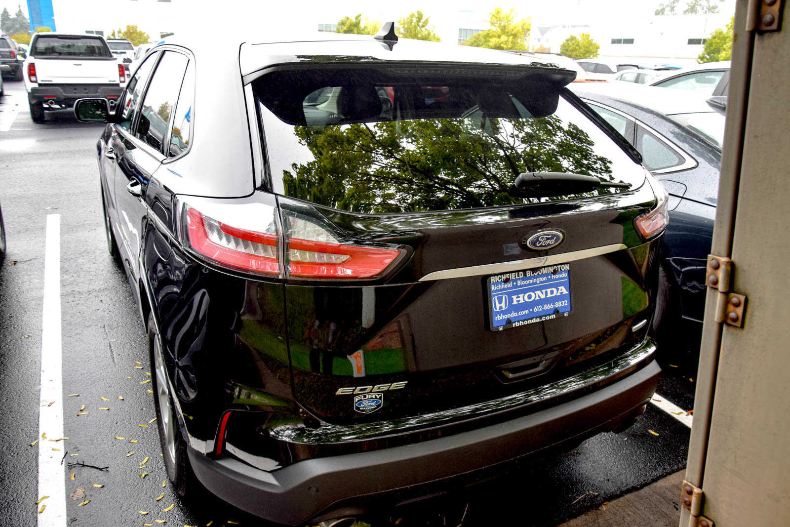 Used 2020 Ford Edge SE AWD/4WD image 5